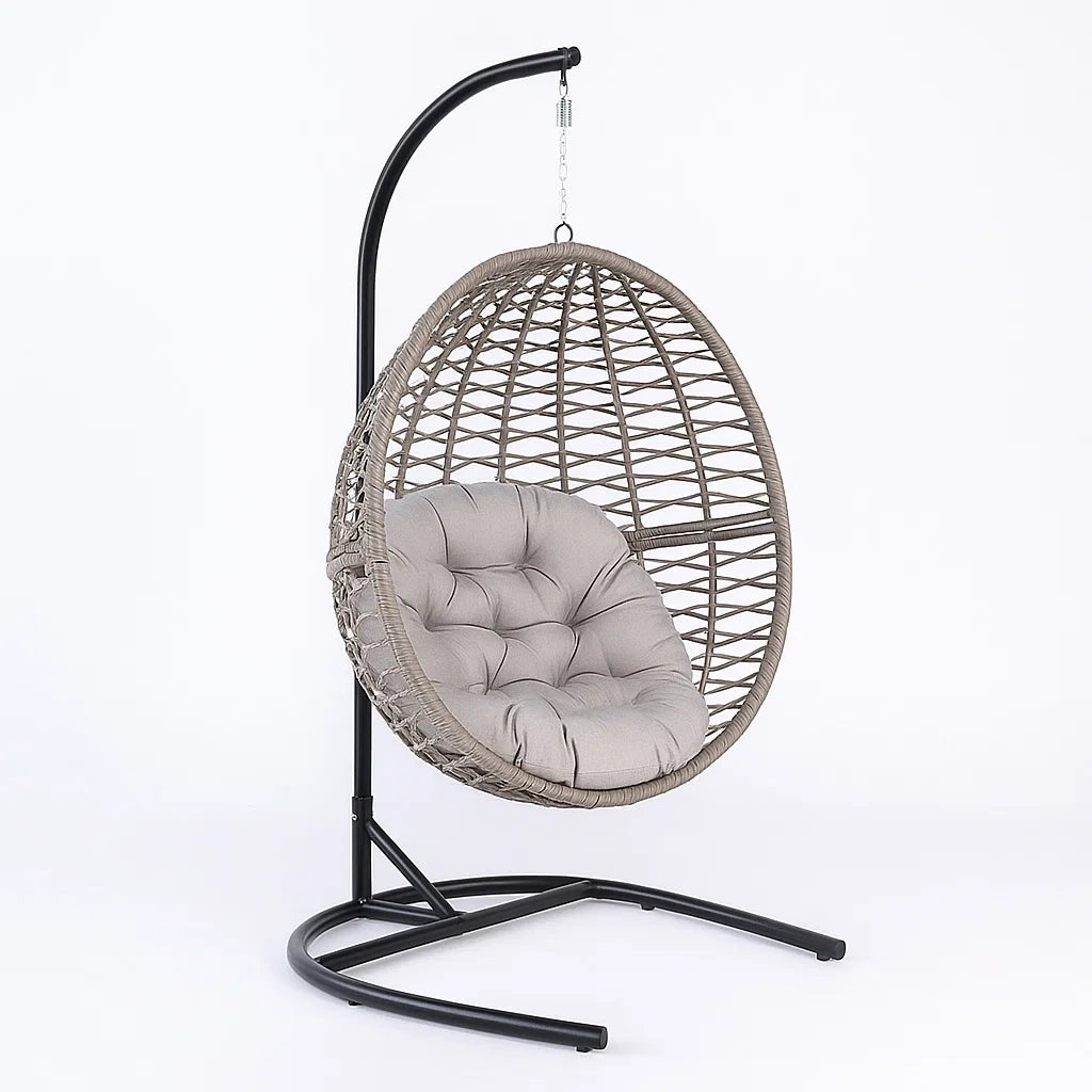 Rattan Hängesessel mit Kissen aus Polyester Beige