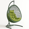 Grüner Hängesessel aus Polyethylen-Rattan mit Kissen